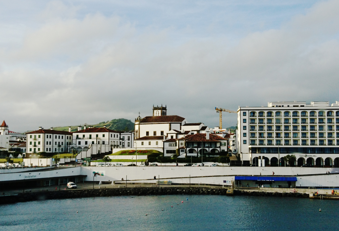 Ponta Delgada auf der Azoreninsel Sao Miguel ist der Ausgangspunkt der Reise.